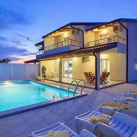 Villa Sanja Plovanija ภายนอก รูปภาพ