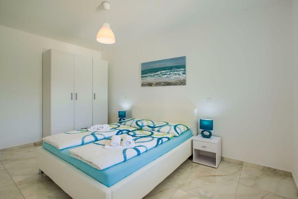 Villa Sanja Plovanija ภายนอก รูปภาพ