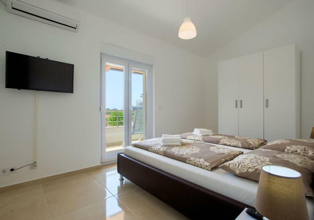 Villa Sanja Plovanija ภายนอก รูปภาพ