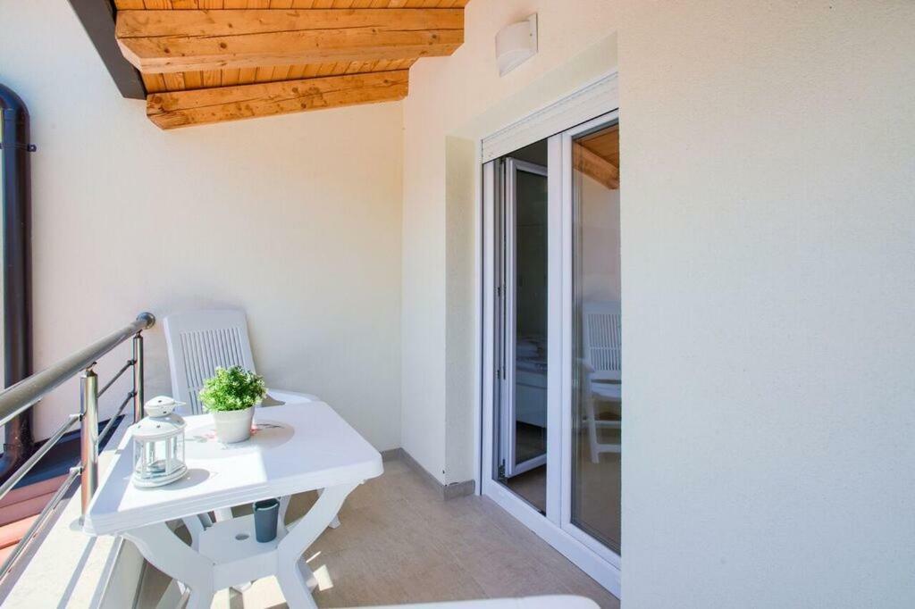 Villa Sanja Plovanija ภายนอก รูปภาพ