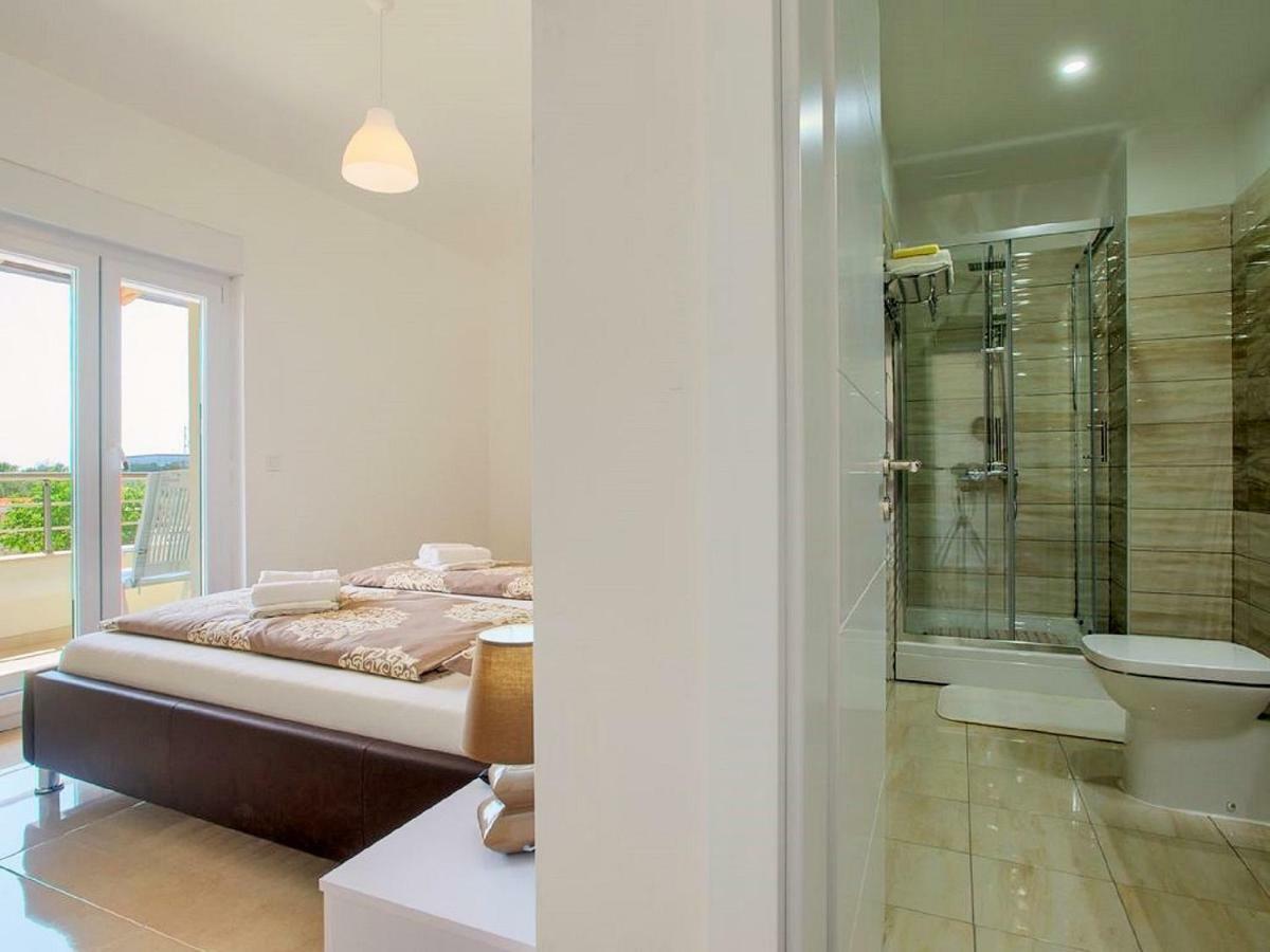 Villa Sanja Plovanija ภายนอก รูปภาพ