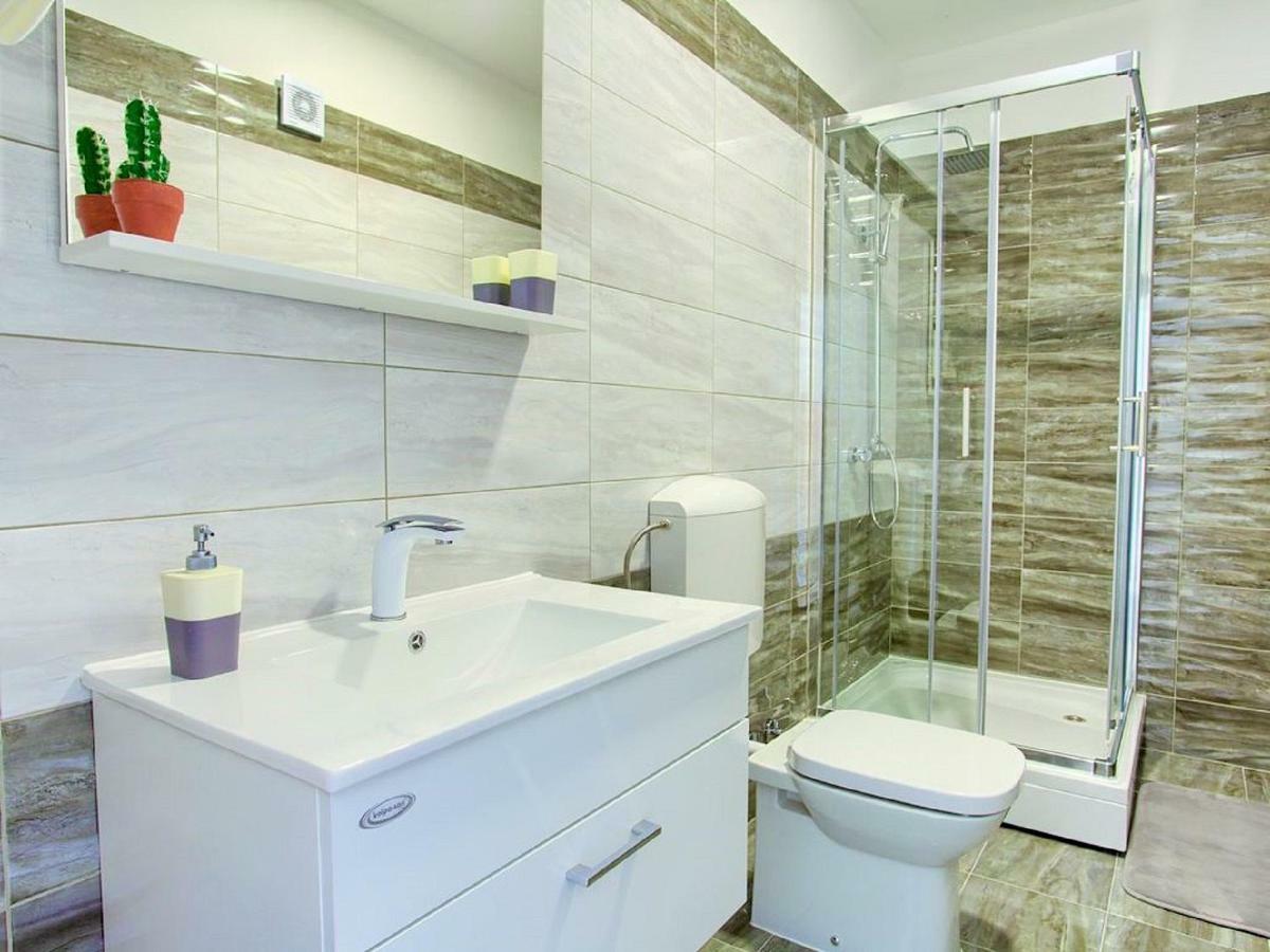 Villa Sanja Plovanija ภายนอก รูปภาพ