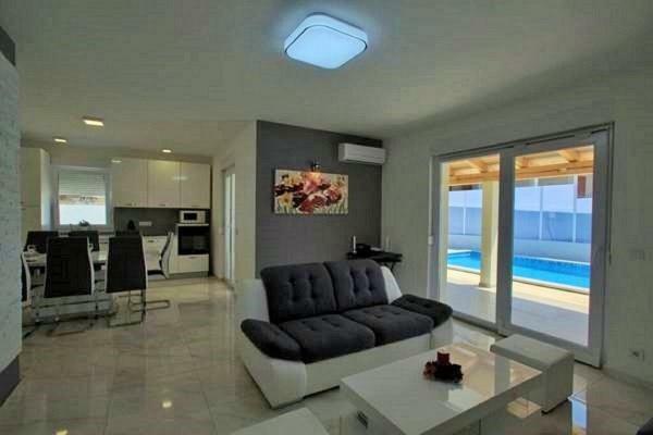 Villa Sanja Plovanija ภายนอก รูปภาพ